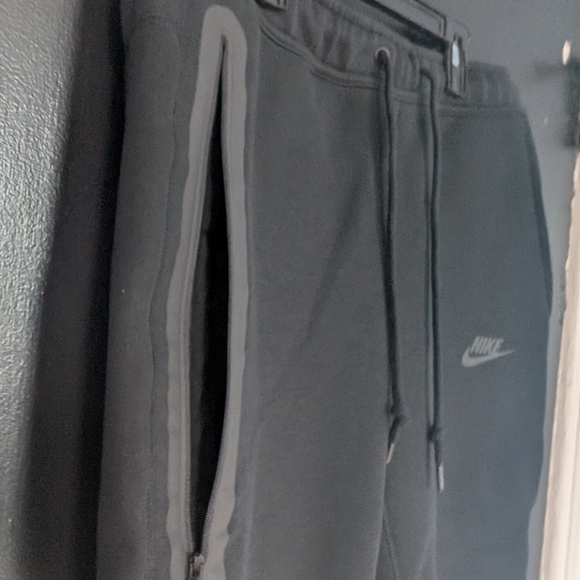 Nike Tech Joggers Sweatpants Nike Joggers Men's BNWT - Picture 6 of 16